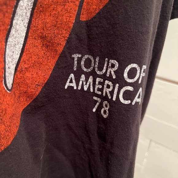 Rolling Stones Black T-Shirt with Red Logo, size large women’s concert, EUC - Picture 2 of 6